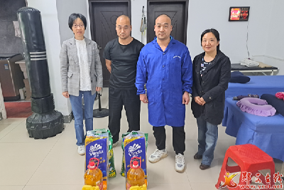 县残联：关爱残疾人 点亮微心愿