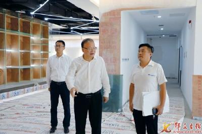 查宏王兵督导七夕节筹备和品质县城建设工作