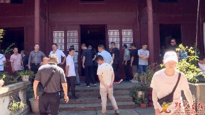 县中医医院医共体总院开展户外扩展活动庆祝第六个中国医师节