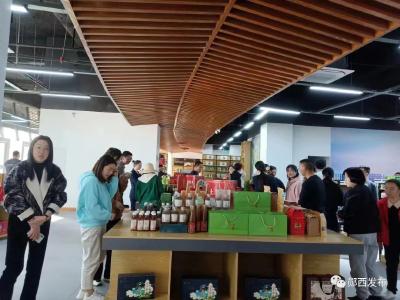 “南来北往·郧西做东”公用品牌助农增收效益初显