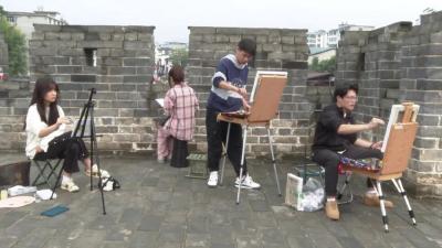 十堰郧西：千年古镇写生热 画里画外好风景