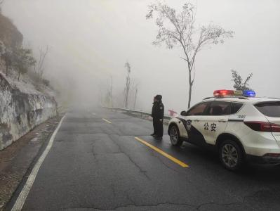 寒潮来袭！我县各地各部门积极应对保安全