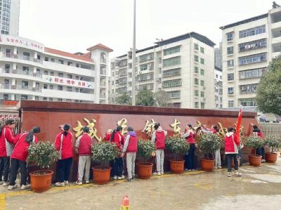 学雷锋纪念日，郧西涌现了这些感人画面......