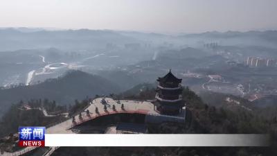 华盖山景区春节游客纷至沓来.mp4