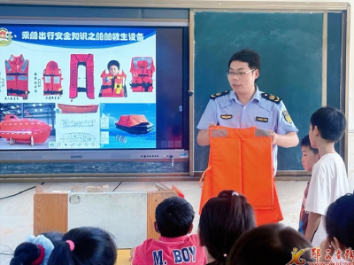 县交通运输综合执法大队开展安全知识进校园活动