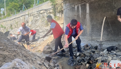 闻“汛”而动急驰援 “税务蓝”点亮重建路