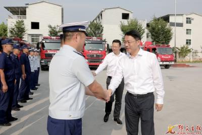 王兵李光锐带队开展“八一”走访慰问活动