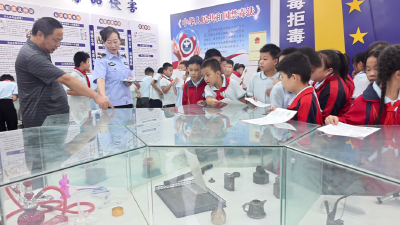 郧西开展禁毒成果巡回展进校园活动