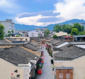 上津镇：古镇秋韵入画来 写生“燃”动文旅热潮