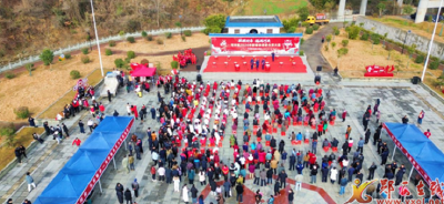 河夹镇：烟火集市聚年味 好物欢歌庆新年