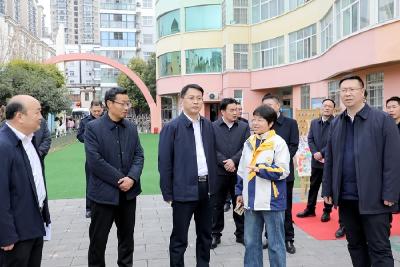 王兵李光锐督导春季开学工作