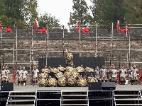 《入城仪式》试演 游客迎关公凯旋