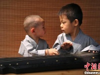 成都萌宝小沙弥中秋祈福出游萌翻天