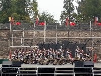 《入城仪式》试演 游客迎关公凯旋