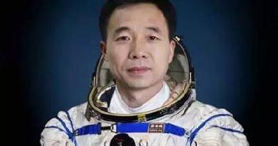 三度飞天！景海鹏太空过50岁生日，还遇到这个巧合……