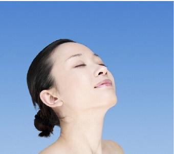 美白祛斑多按摩“三穴”