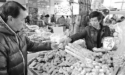 批发价高出历史最高点18.2% 蒜价为何又现“过山车”