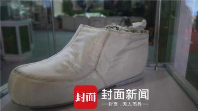 神舟十一号航天员太空靴揭秘：一粒灰尘都不能沾