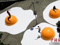 你见过这么大的鸡蛋黄吗？