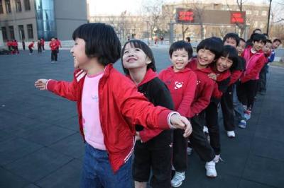 放学后自由玩耍的小学生去哪了？