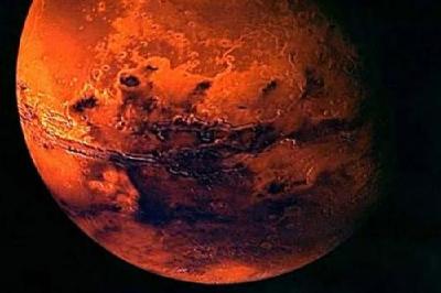 火星埋藏巨大冰层 水量与地球上最大淡水湖相当