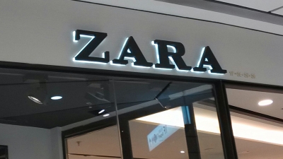 知名服装品牌Zara衣服缝线内被曝发现死老鼠