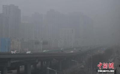 中国40余城空气重度污染