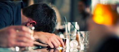 研究：20岁前过度饮酒或会造成脑发育异常