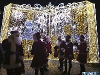 世界各地迎圣诞 