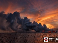 摄影师拍基拉韦厄火山岩浆流入海震撼画面