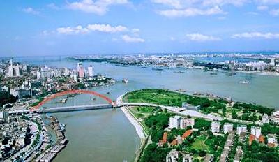 武汉：首次非严重交通违章可申请免责