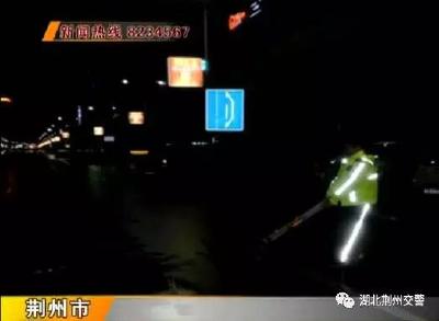 又有司机肇事顶包…交警+