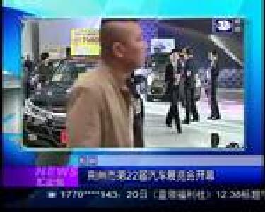 汇身边：荆州区龙舟队今天下水训练