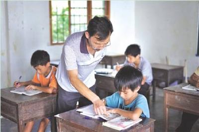 湖北招聘7376名农村教师 17日至26日网上报名