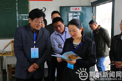 荆州市引进高层次人才面试举行 共有188人参与