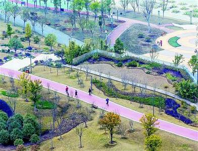 湖北省首个“海绵”江滩竣工 为长江主轴添新彩