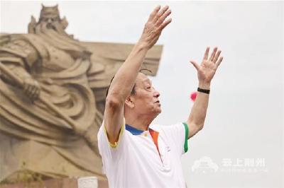 81岁美术界老顽童：荆州关公像就是要做得让小偷都怕