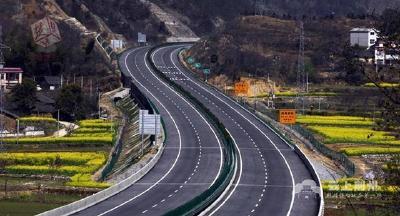 湖北普通公路开通7条ETC车道 与高速互联互通