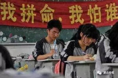 今年高考考生自带文具 铅笔和签字笔不得超3支