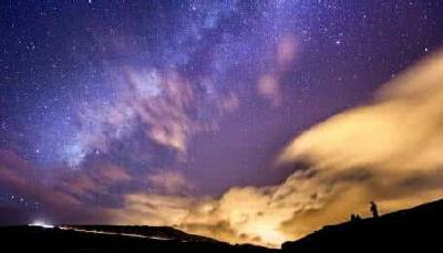 8月天象精彩！月偏食、英仙座流星雨等将先后登场