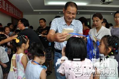 荆州博物馆举行2017年志愿者讲解员颁证仪式