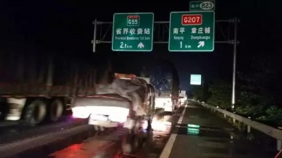 G55二广高速东岳庙出口为何如此“堵堵堵”？