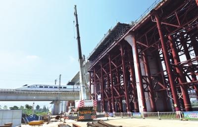 探访蒙华铁路荆州段建设进展：节点工程顺利推进
