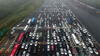 交通部：黄金周期间道路客运量预计达5.6亿人次