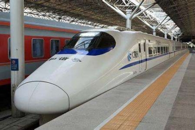 9月1日至3日加开列车迎来高峰 多趟列车经停荆州