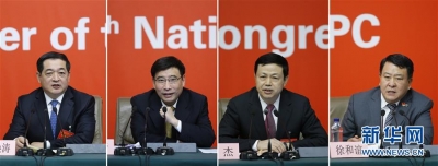 十九大新闻中心举行“走新型工业化道路”集体采访