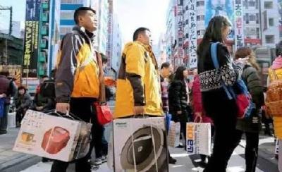 惊爆！现在轮到外国人抢中国马桶盖了