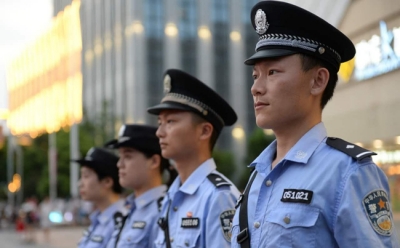 荆州安排六千警力护航“马拉松” 确保赛事安全