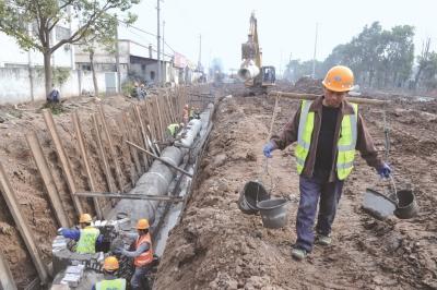  荆州区金江路(龙山路至学府路)改造工程进展顺利