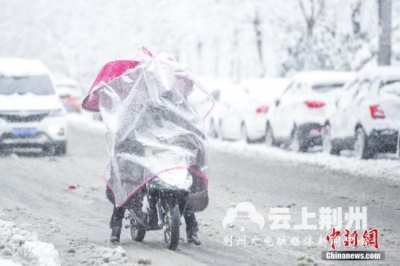 安徽遇10年来最强暴雪：已致13死 超百万人受灾 